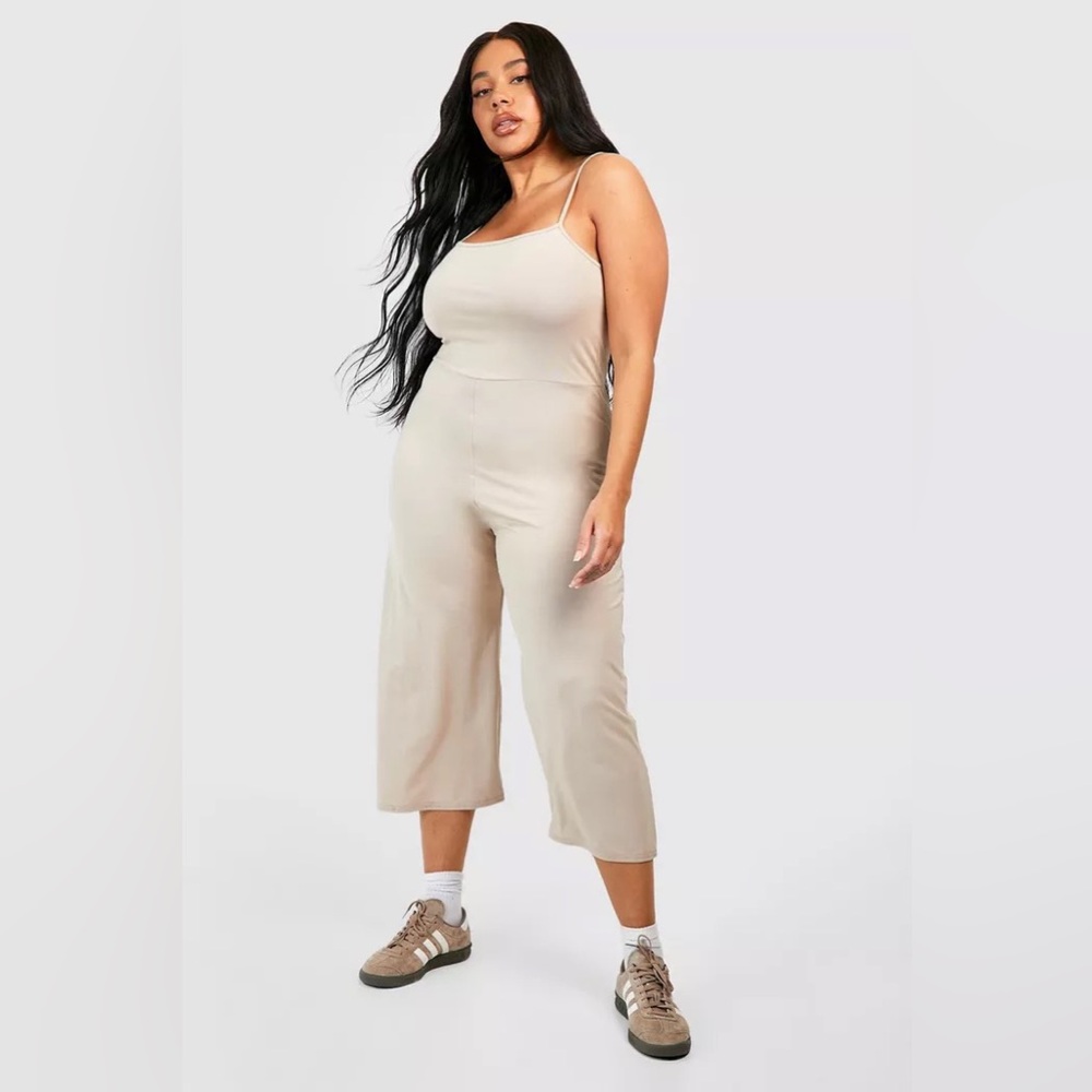 NWT - Boohoo Plus - Basic Taupe Petite Friendly Jumpsuit